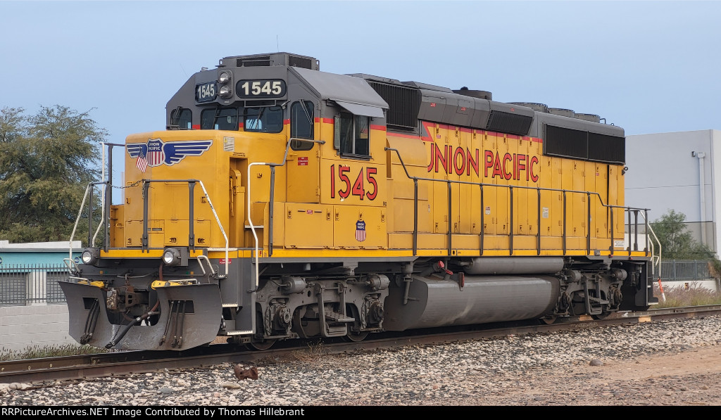 UP GP40-2 1545